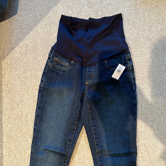 Gap Maternity Jeans - Picture 2 of 3